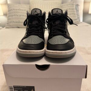 Women’s Air Jordan 1 Mid